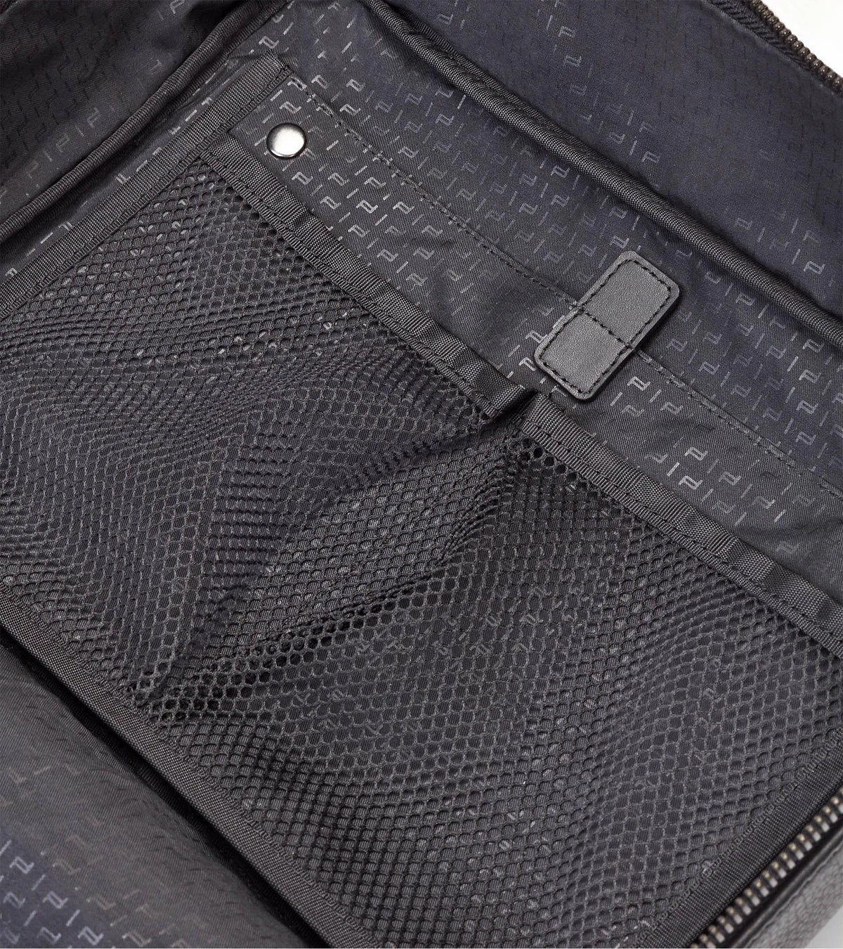 Urban Eco Washbag L | Porsche Design