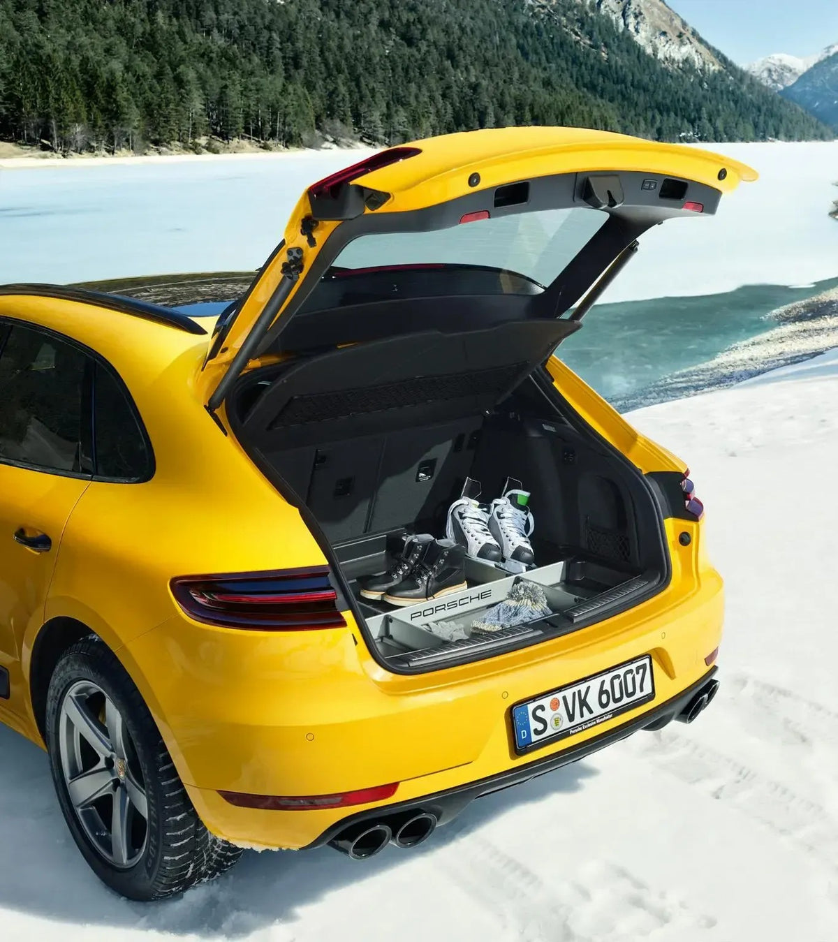 Porsche Luggage Compartment Liner with Variable Organizer System for Macan (I, II & III) | Porsche Design