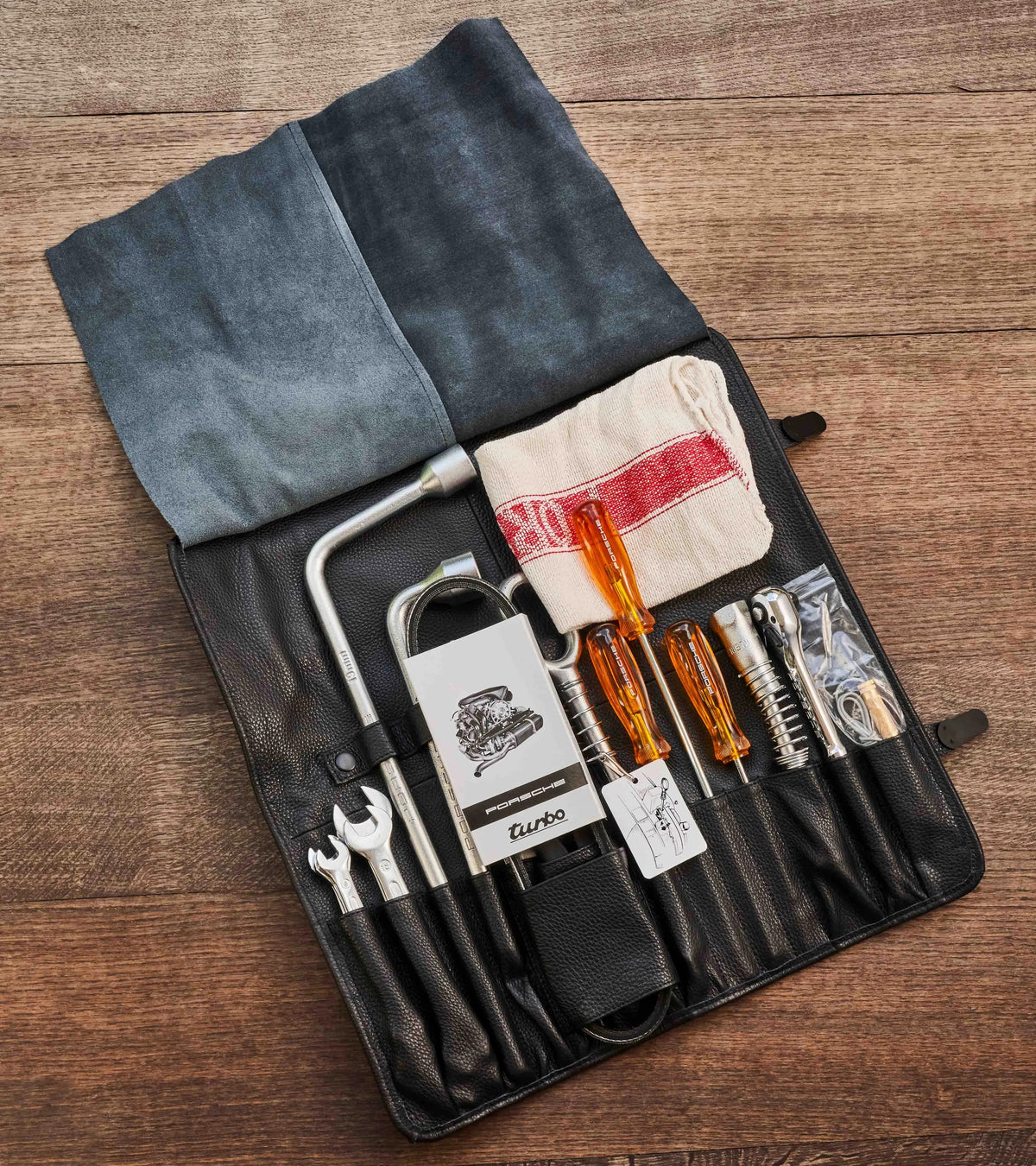 Porsche Classic 911 G (1974 to 1982) tool bag | Porsche Design