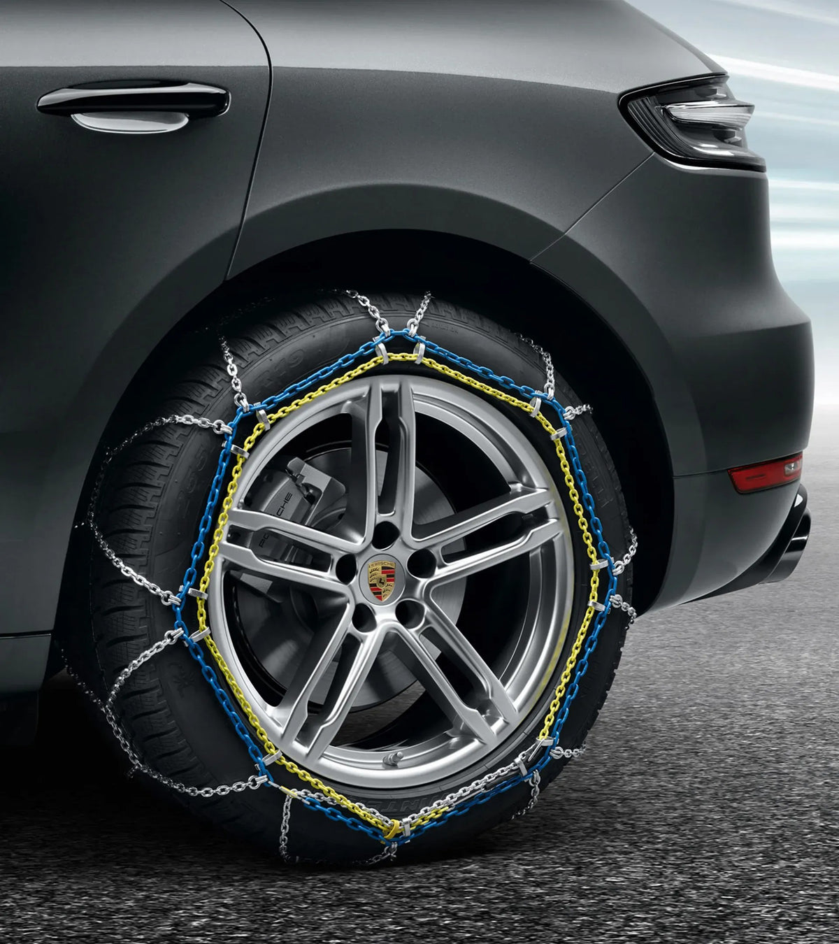 Porsche Snow Chains for Macan (I, II & III) | Porsche Design