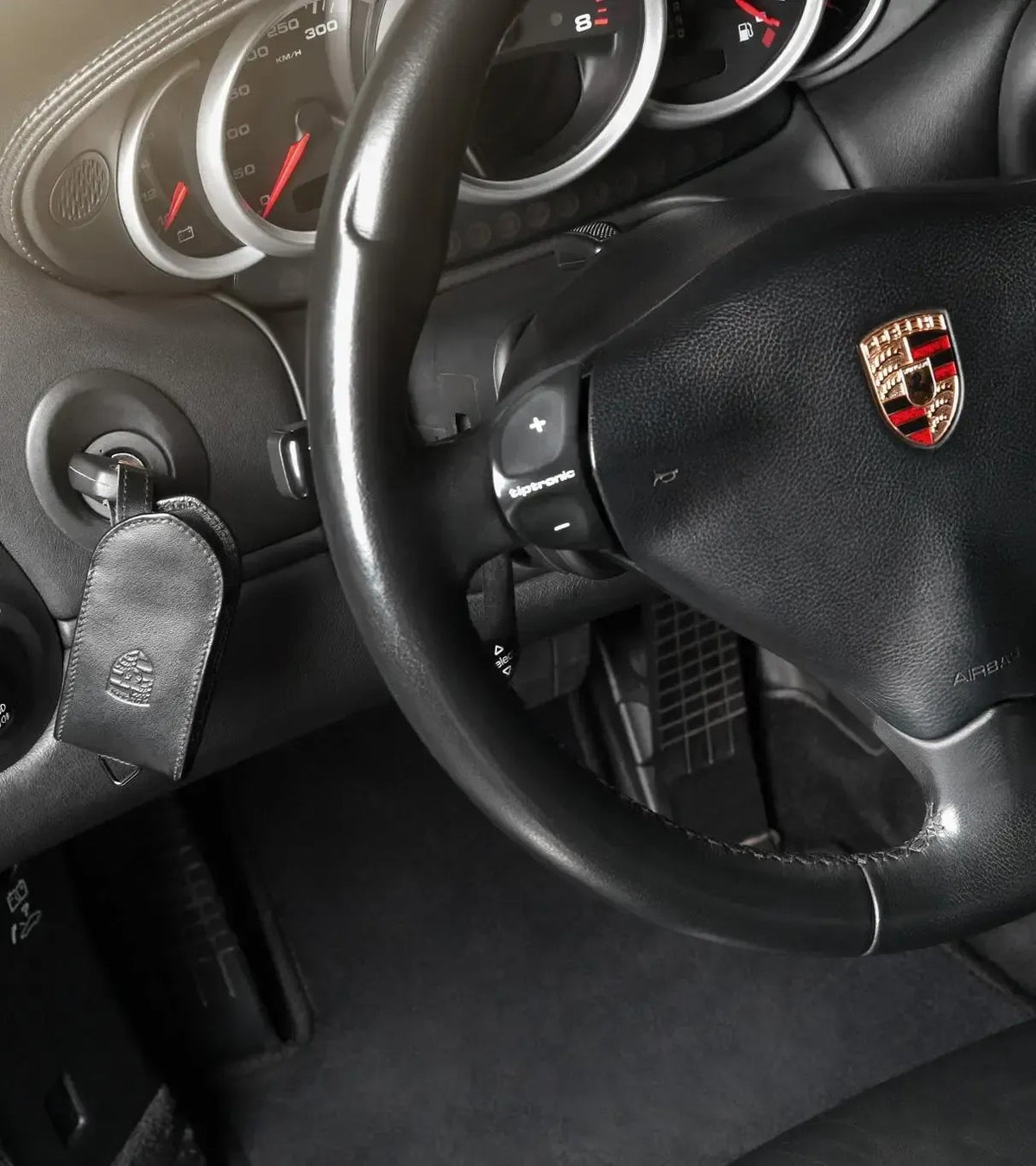 Porsche Classic Floor Mats for Porsche 964 and 993 (left-hand-drive) | Porsche Design