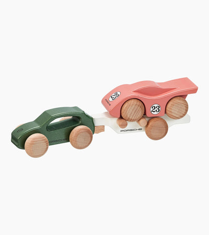 Macan wooden car with 917 trailer | Porsche Design