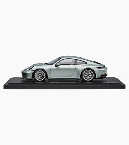 Porsche 911 GT3 mit Touring-Paket (992) 70 Years Porsche Australia Edition – Ltd. | Porsche Design