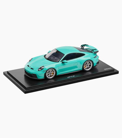 Porsche 911 GT3 (992) mint green  – Limited edition | Porsche Design